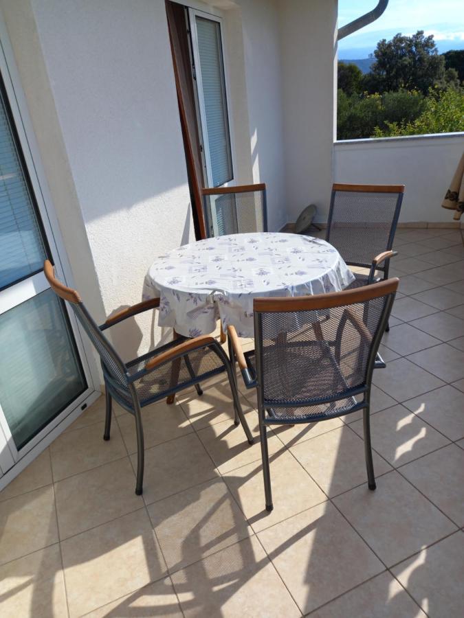 Apartments Makaus Kampor Zewnętrze zdjęcie