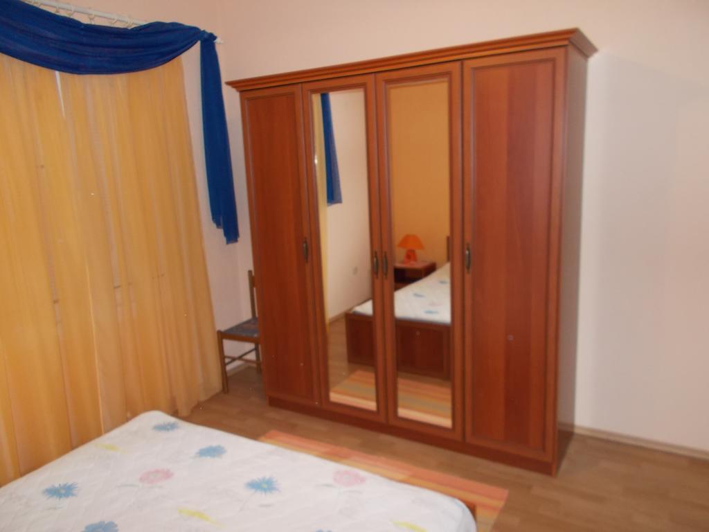 Apartments Makaus Kampor Pokój zdjęcie